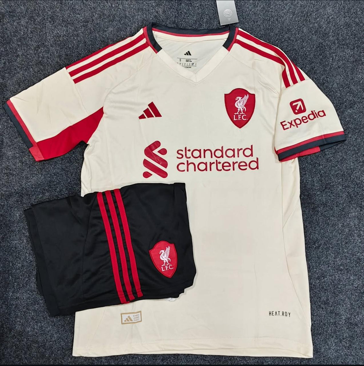 Liverpool Away 2025/26 Kids Kit