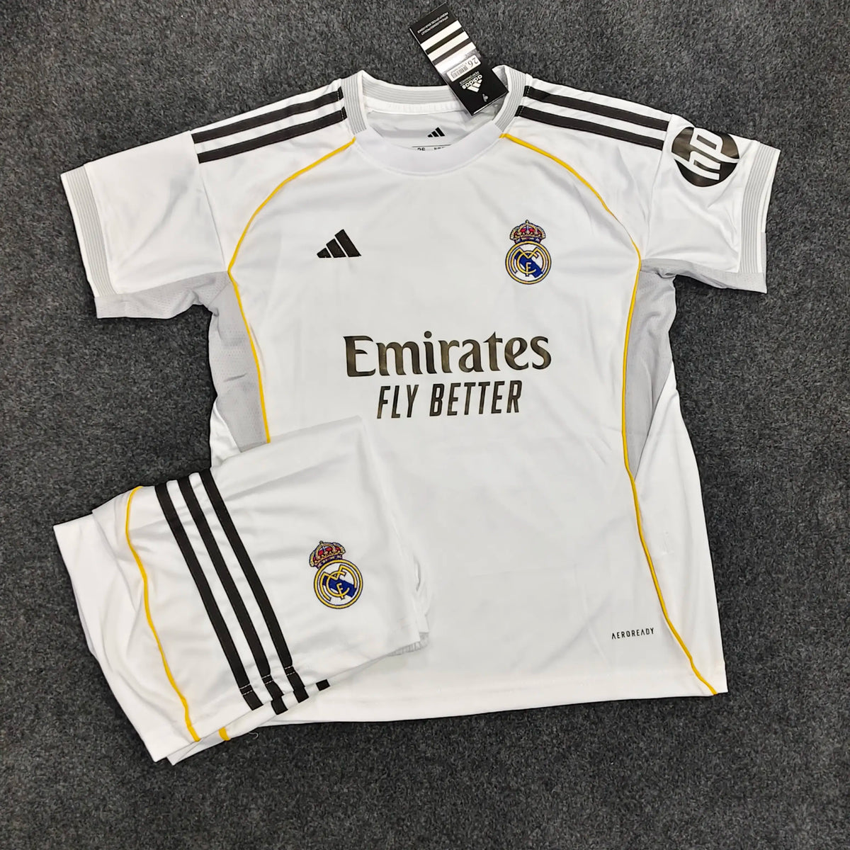 REAL MADRID HOME 2025/26 OFFICIAL PREMIUM CUSTOM KIDS KIT